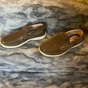EUC Nunn Bush Men’s Moc Toe Slip On Loafers. Size 9M. Only Worn Once.
